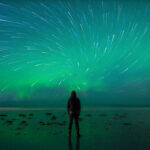beautiful aurora boreal in Lofoten Islands Av tonefotografia