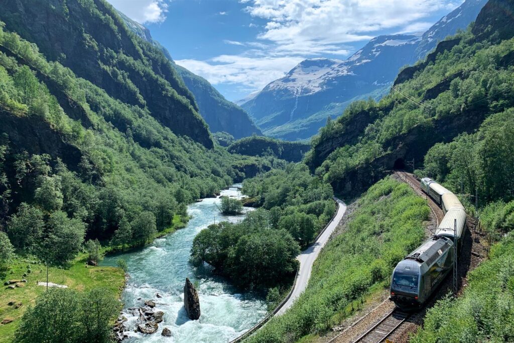 The Flåm Railway - Flåmsdalen-Øyvind Heen - fjords.com